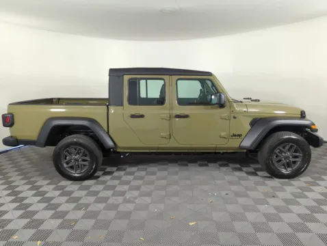 More photos of 2026 Jeep Gladiator Sport at Step One CDJR Fiat Fort Walton Beach, FL
