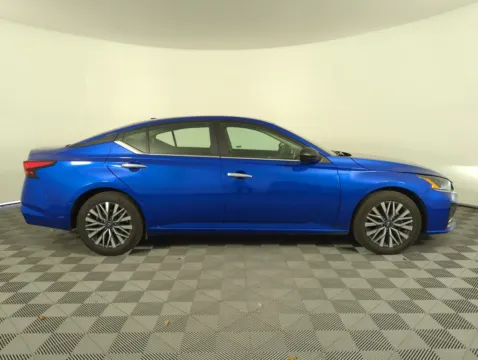 More photos of 2025 Nissan Altima 2.5 SV at Step One CDJR Fiat Fort Walton Beach, FL