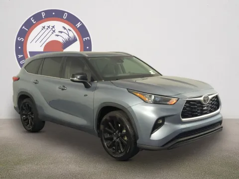 Photos of 2023 Toyota Highlander XLE for sale in Fort Walton Beach, FL at Step One CDJR Fiat Fort Walton Beach