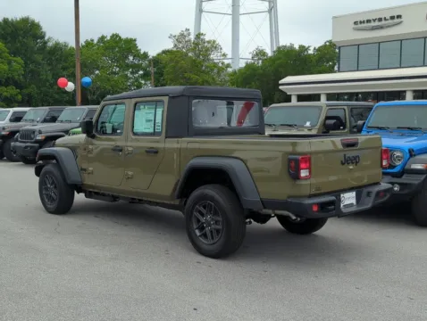 More photos of 2026 Jeep Gladiator Sport at Step One CDJR Fiat Fort Walton Beach, FL