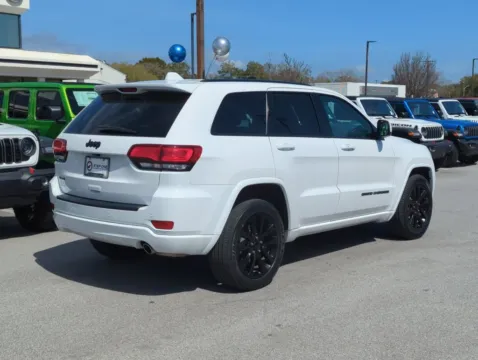 More photos of 2020 Jeep Grand Cherokee Altitude at Step One CDJR Fiat Fort Walton Beach, FL