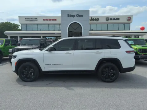 More photos of 2026 Jeep Grand Cherokee L Limited at Step One CDJR Fiat Fort Walton Beach, FL