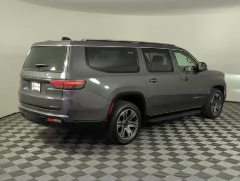 More photos of 2024 Jeep Wagoneer L Series II at Step One CDJR Fiat Fort Walton Beach, FL