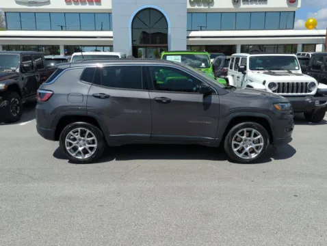 More photos of 2024 Jeep Compass Latitude Lux at Step One CDJR Fiat Fort Walton Beach, FL