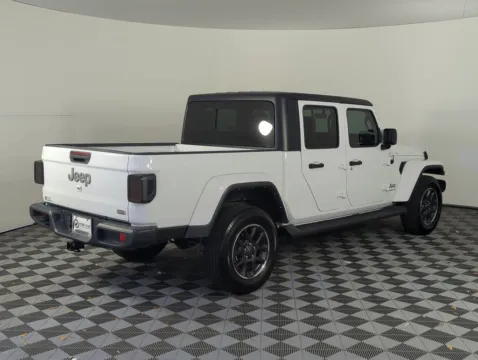 More photos of 2023 Jeep Gladiator Overland at Step One CDJR Fiat Fort Walton Beach, FL