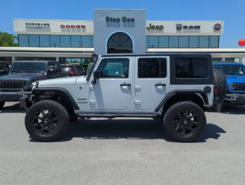 More photos of 2017 Jeep Wrangler Unlimited Sport at Step One CDJR Fiat Fort Walton Beach, FL