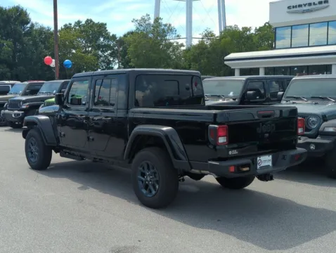 More photos of 2026 Jeep Gladiator 85th Anniversary Edition at Step One CDJR Fiat Fort Walton Beach, FL