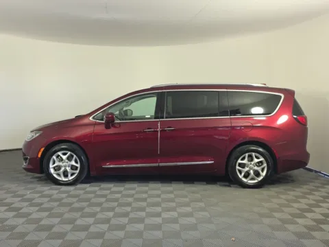 More photos of 2017 Chrysler Pacifica Touring L Plus at Step One CDJR Fiat Fort Walton Beach, FL