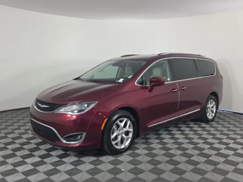Photos of 2017 Chrysler Pacifica Touring L Plus for sale in Fort Walton Beach, FL at Step One CDJR Fiat Fort Walton Beach