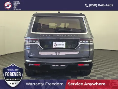 More photos of 2022 Jeep Grand Wagoneer Series III at Step One CDJR Fiat Fort Walton Beach, FL