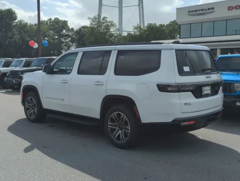 More photos of 2026 Jeep Grand Wagoneer at Step One CDJR Fiat Fort Walton Beach, FL