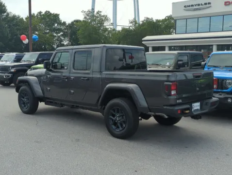 More photos of 2026 Jeep Gladiator 85th Anniversary Edition at Step One CDJR Fiat Fort Walton Beach, FL