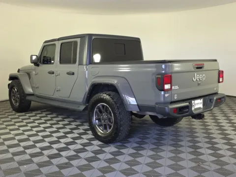 More photos of 2021 Jeep Gladiator Overland at Step One CDJR Fiat Fort Walton Beach, FL