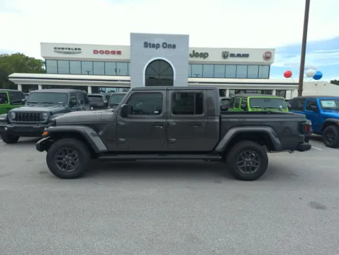 More photos of 2026 Jeep Gladiator Sport S at Step One CDJR Fiat Fort Walton Beach, FL
