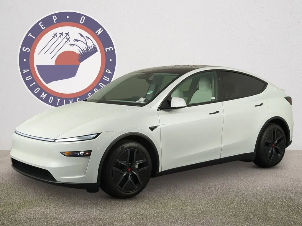 White 2026 Tesla Model Y Long Range for sale in Fort Walton Beach, FL