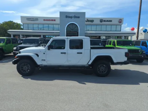 More photos of 2026 Jeep Gladiator Sport S at Step One CDJR Fiat Fort Walton Beach, FL