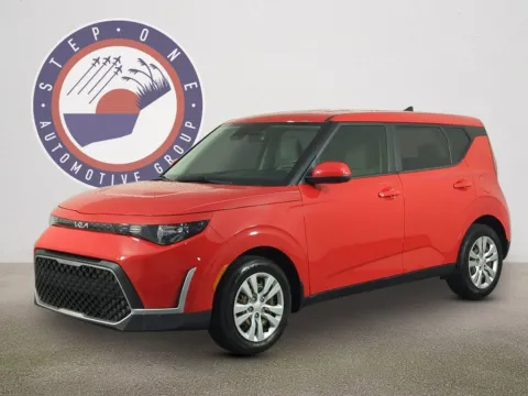 Red 2023 Kia Soul LX for sale in Fort Walton Beach, FL