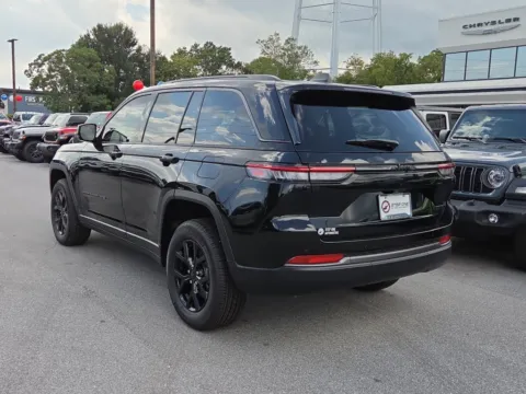 More photos of 2026 Jeep Grand Cherokee Altitude at Step One CDJR Fiat Fort Walton Beach, FL