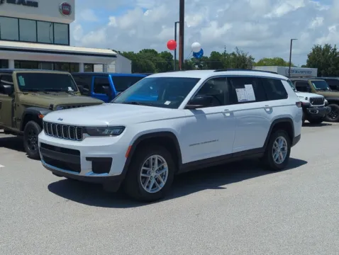 White 2023 Jeep Grand Cherokee L Laredo for sale in Fort Walton Beach, FL