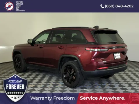 More photos of 2024 Jeep Grand Cherokee Altitude at Step One CDJR Fiat Fort Walton Beach, FL
