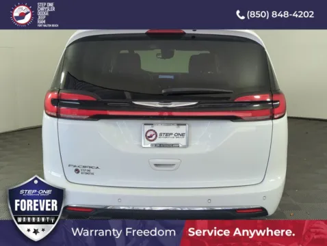 More photos of 2023 Chrysler Pacifica Touring L at Step One CDJR Fiat Fort Walton Beach, FL