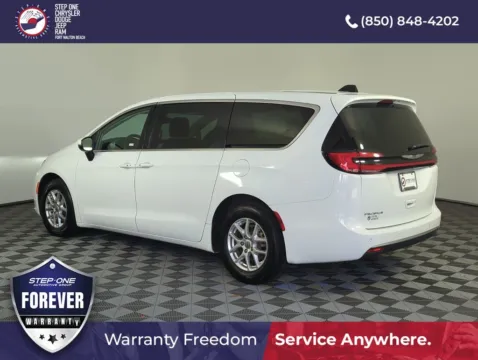 More photos of 2023 Chrysler Pacifica Touring L at Step One CDJR Fiat Fort Walton Beach, FL