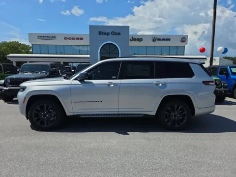 More photos of 2026 Jeep Grand Cherokee L Limited Reserve at Step One CDJR Fiat Fort Walton Beach, FL
