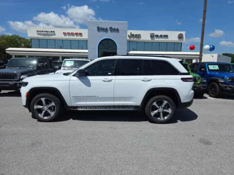 More photos of 2026 Jeep Grand Cherokee Limited at Step One CDJR Fiat Fort Walton Beach, FL