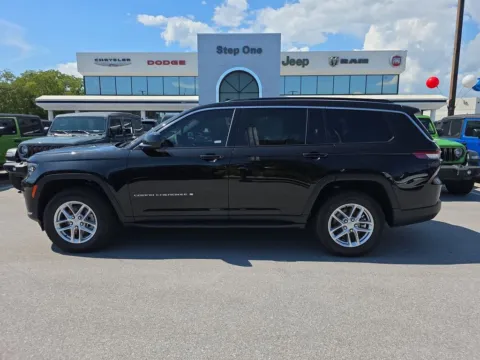 More photos of 2026 Jeep Grand Cherokee L Laredo X at Step One CDJR Fiat Fort Walton Beach, FL