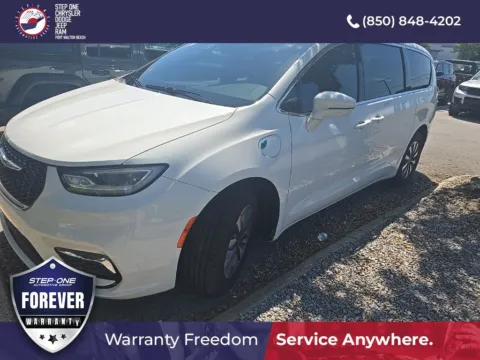 Another view of 2022 Chrysler Pacifica Hybrid Touring L for sale in Fort Walton Beach, FL at Step One CDJR Fiat Fort Walton Beach