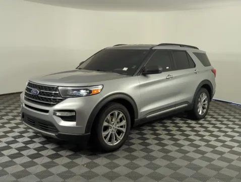 Silver 2021 Ford Explorer XLT for sale in Fort Walton Beach, FL