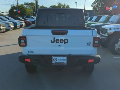More photos of 2026 Jeep Gladiator Willys at Step One CDJR Fiat Fort Walton Beach, FL