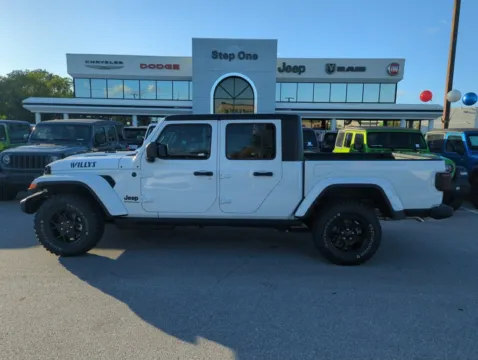 More photos of 2026 Jeep Gladiator Willys at Step One CDJR Fiat Fort Walton Beach, FL