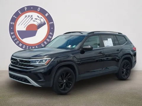 Black 2023 Volkswagen Atlas 3.6L V6 SE w/Technology for sale in Fort Walton Beach, FL