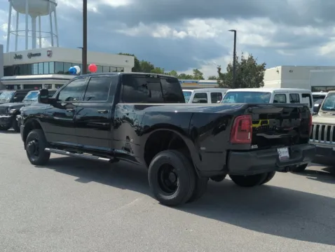 More photos of 2027 Ram 3500 Tradesman at Step One CDJR Fiat Fort Walton Beach, FL