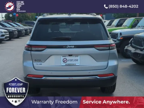 More photos of 2022 Jeep Grand Cherokee 4xe at Step One CDJR Fiat Fort Walton Beach, FL