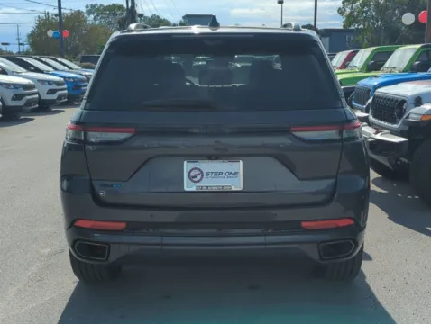 More photos of 2024 Jeep Grand Cherokee 4xe at Step One CDJR Fiat Fort Walton Beach, FL