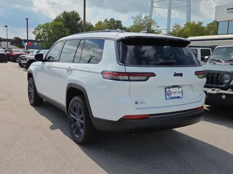 More photos of 2026 Jeep Grand Cherokee L at Step One CDJR Fiat Fort Walton Beach, FL