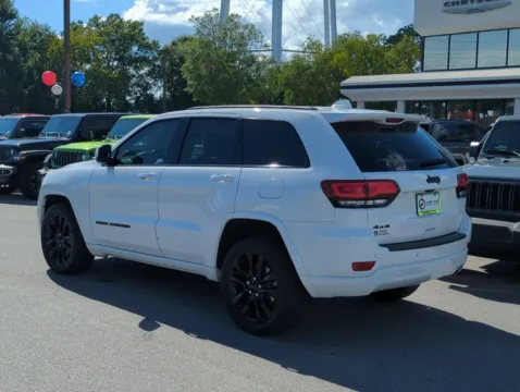 More photos of 2021 Jeep Grand Cherokee Laredo X at Step One CDJR Fiat Fort Walton Beach, FL