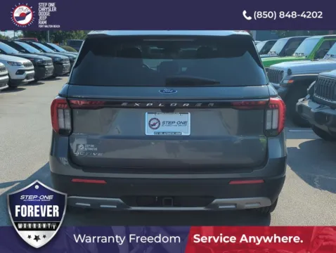 More photos of 2025 Ford Explorer Active at Step One CDJR Fiat Fort Walton Beach, FL