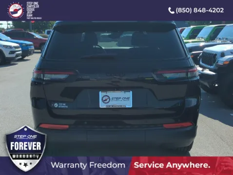 More photos of 2023 Jeep Grand Cherokee L Altitude at Step One CDJR Fiat Fort Walton Beach, FL
