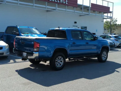 More photos of 2018 Toyota Tacoma SR5 at Step One CDJR Fiat Fort Walton Beach, FL