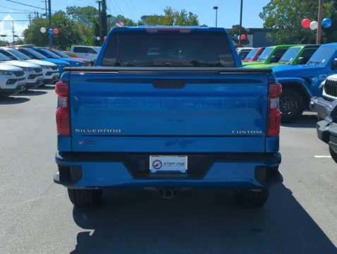 More photos of 2022 Chevrolet Silverado 1500 Custom at Step One CDJR Fiat Fort Walton Beach, FL