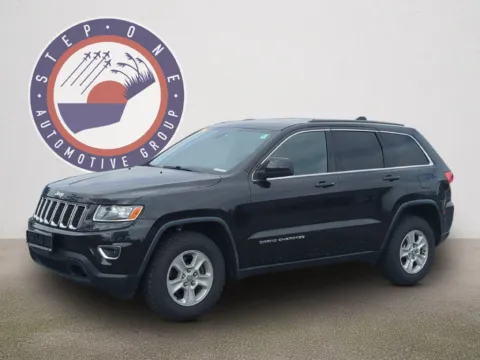 Black 2016 Jeep Grand Cherokee Laredo for sale in Fort Walton Beach, FL
