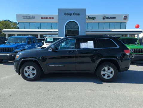 Another view of 2016 Jeep Grand Cherokee Laredo for sale in Fort Walton Beach, FL at Step One CDJR Fiat Fort Walton Beach