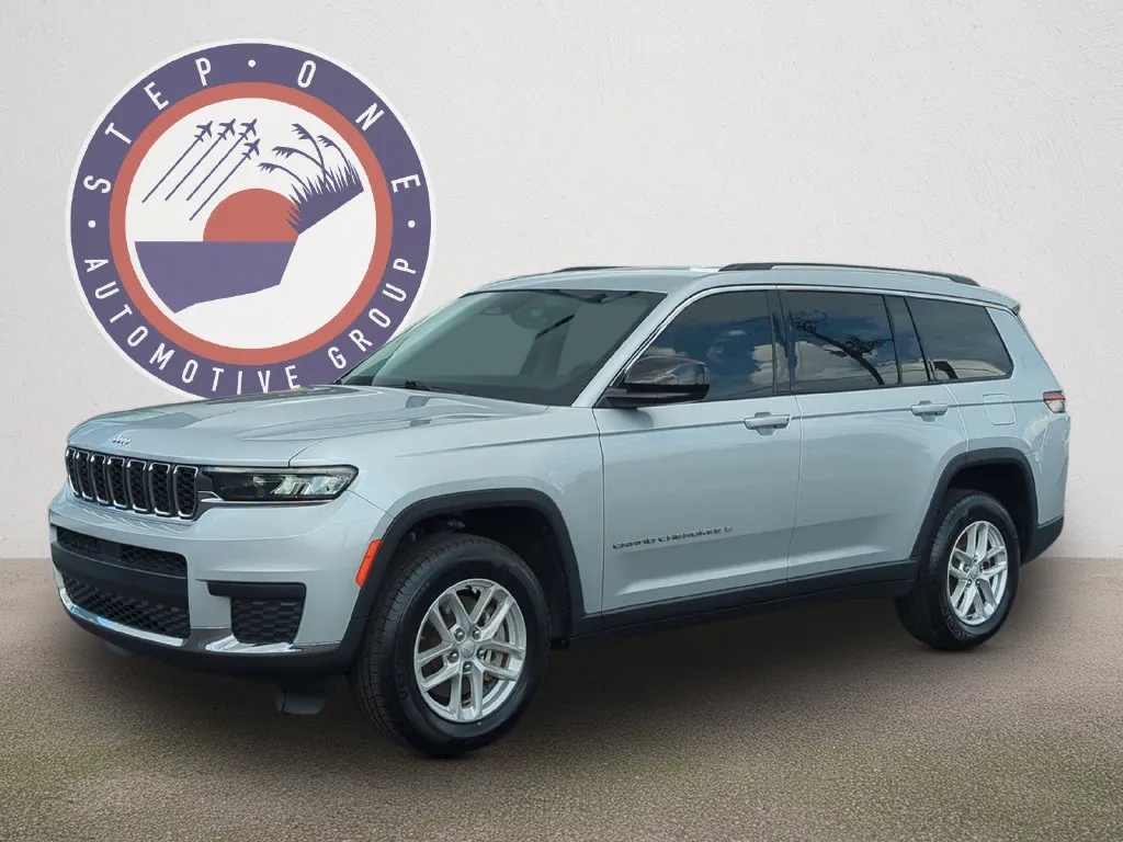 2022 Jeep Grand Cherokee L Laredo