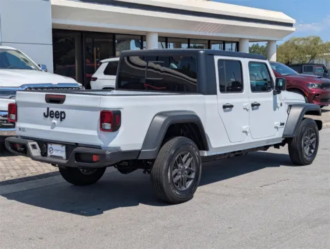 More photos of 2025 Jeep Gladiator Sport at Step One CDJR Fiat Fort Walton Beach, FL