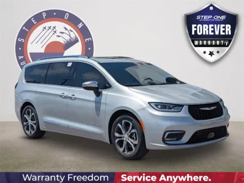 Silver 2026 Chrysler Pacifica Pinnacle for sale in Fort Walton Beach, FL