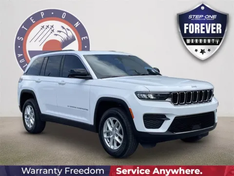 White 2025 Jeep Grand Cherokee Laredo X for sale in Fort Walton Beach, FL
