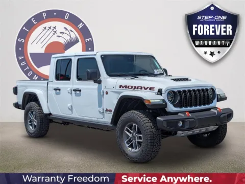 White 2025 Jeep Gladiator Mojave for sale in Fort Walton Beach, FL